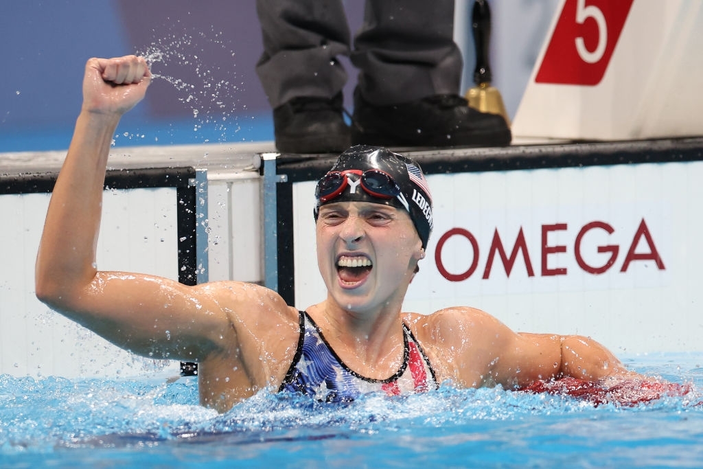 Katie Ledecky giành HCV bơi tự do 1500m