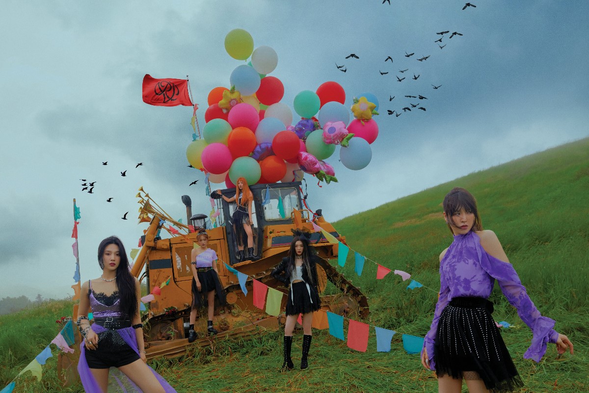Red Velvet trở lại đường đua bằng mini album Queendom
