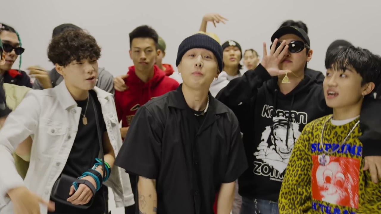 MV "DNA Remix" nhận được nhiều lời khen từ người hâm mộ